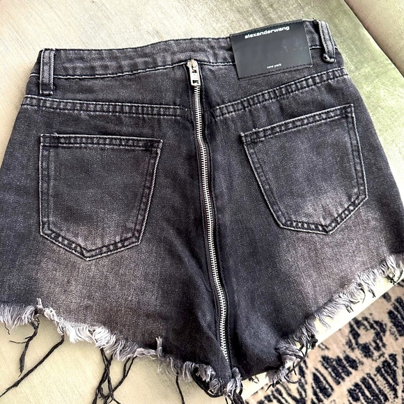 Sexy Alexander Wang shorts perfect fit for the summer